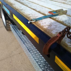 lashing points
