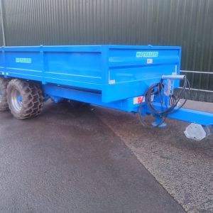 14 Ton Dump 18'8'x24" with remwvabl sieds ,on 560x45x22.5